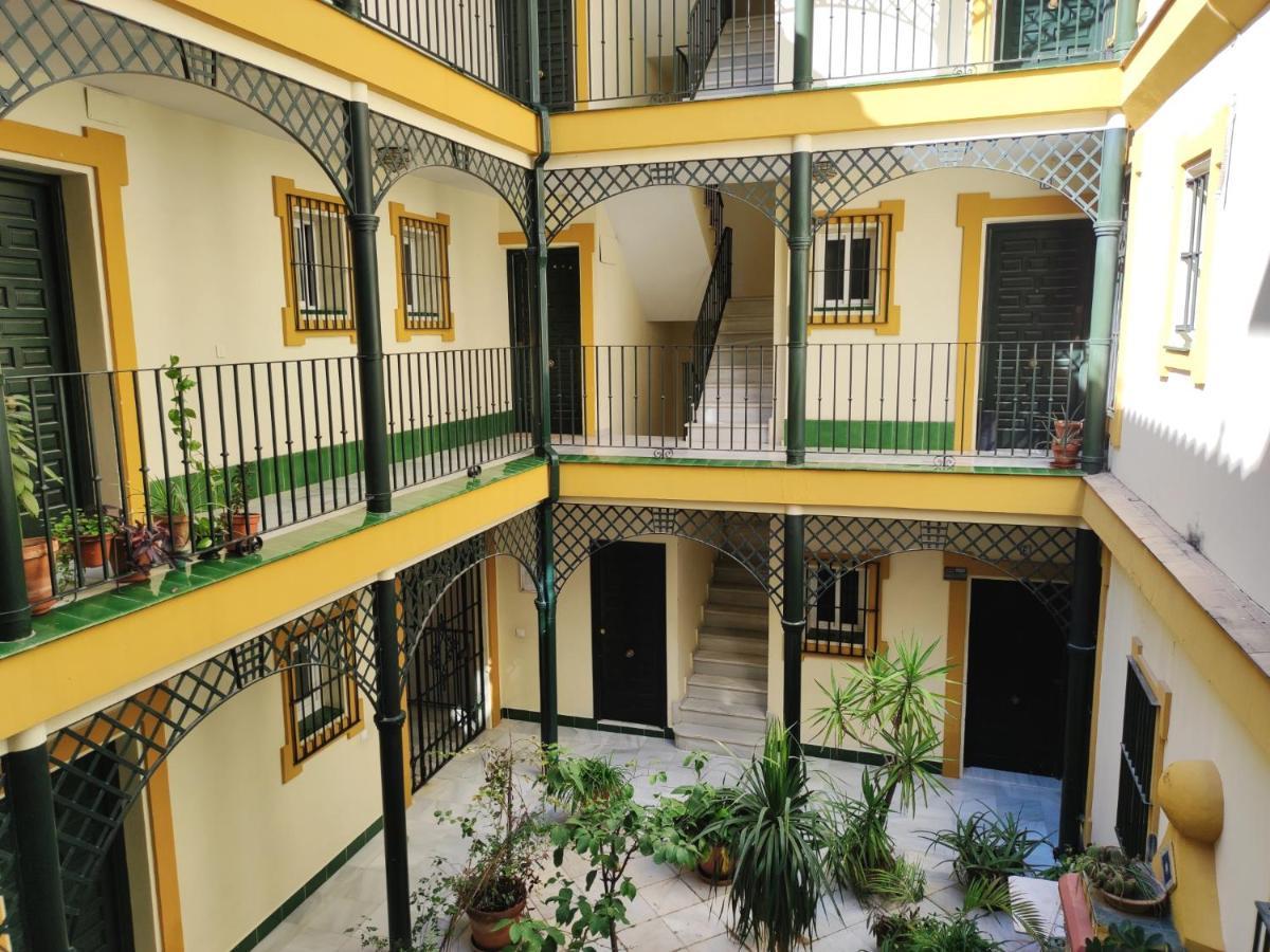 Estudio Rufina.tranquilidad ,alameda De Hercules! * Sevilha